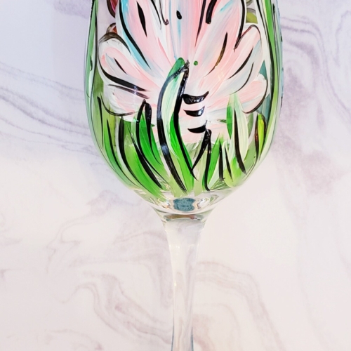 monogram wine glass with polka dots, personalized wine glass, gift for a  friend – The Artsy Spot